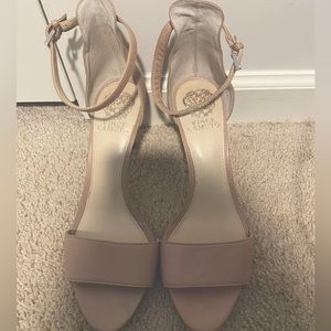 Vince Camuto Heels, size 9
